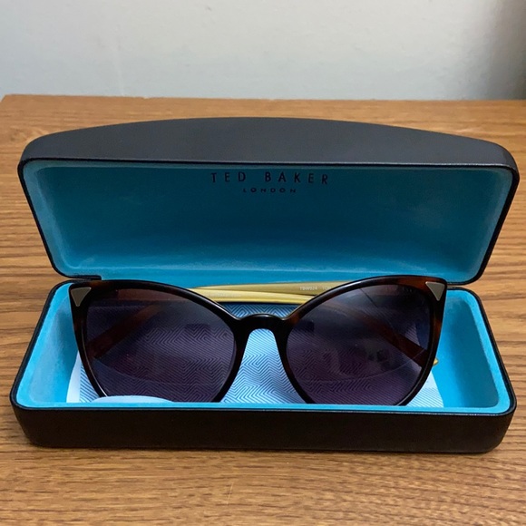 Ted Baker London Accessories - Ted Baker London CatEye Sunglass